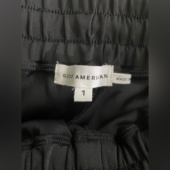 NWT Good American Scuba Drawstring Shorts With Pockets Size S Black Color - Picture 7 of 9